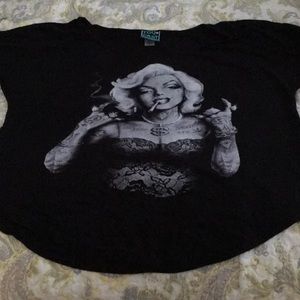 Goth tee
